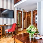 Hotel Pantheon 4*