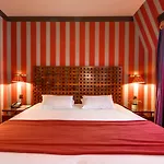 Pantheon Hotel
