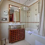 Pantheon Hotel 4*