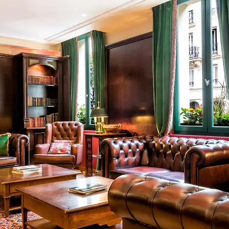 Panthéon Hotel 4*