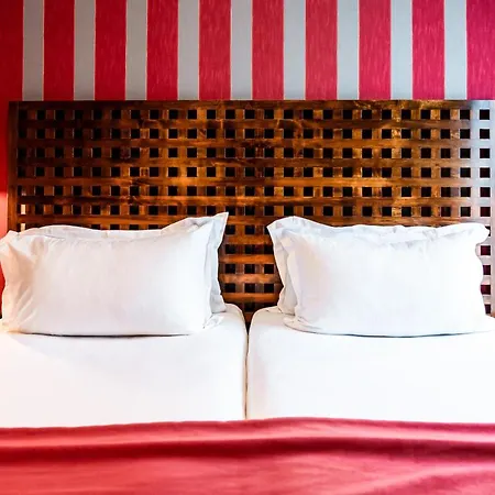 Pantheon Hotel 4*