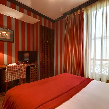 Hotel Panthéon 4*