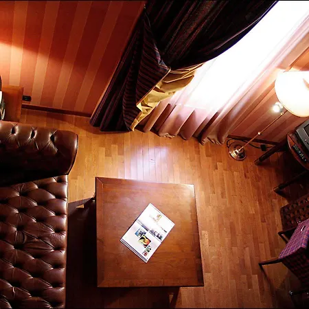 Panthéon Hotel París