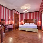 Pantheon 4* Paris