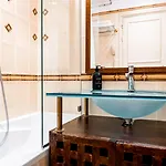 Pantheon 4* Paris