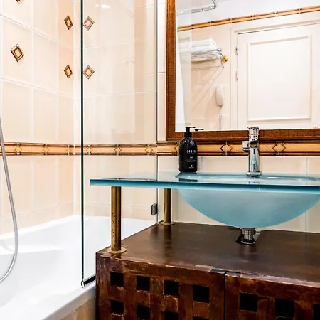 Hotel Pantheon 4*