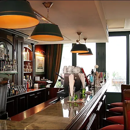 Pantheon Hotel