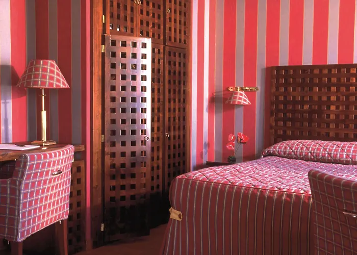 Hotel Pantheon Parijs