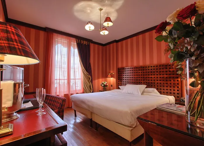 Hotel Pantheon Paris