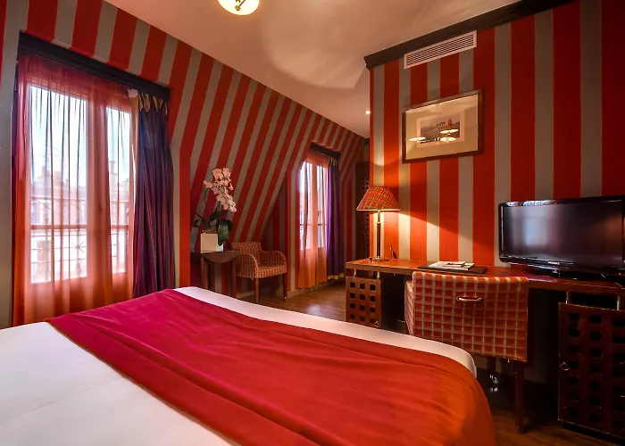 Hotel Pantheon Parijs