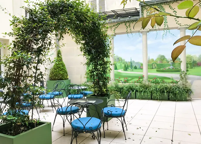 Hotel Pantheon Paris