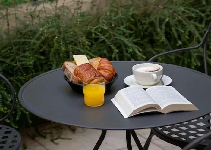 Hotel Pantheon Paris