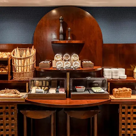 Hotel Panthéon Parigi