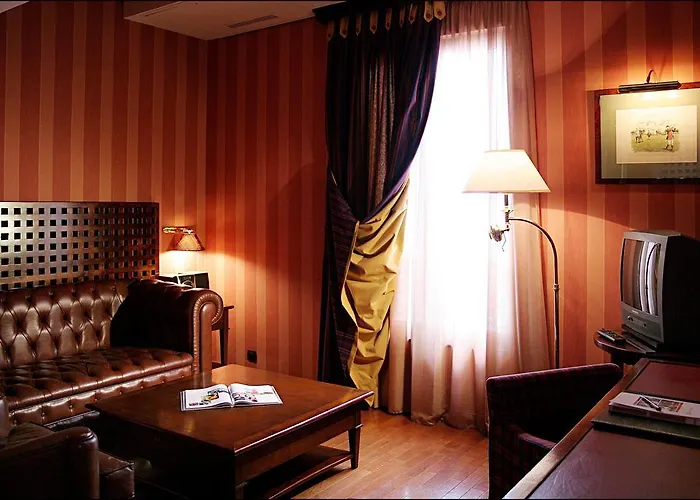 Отель Pantheon 4*